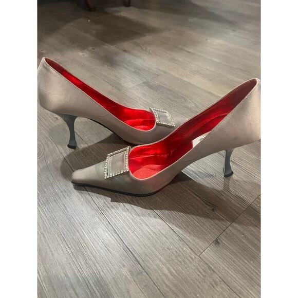 Vintage Moschino satin Heels - Picture 3 of 7